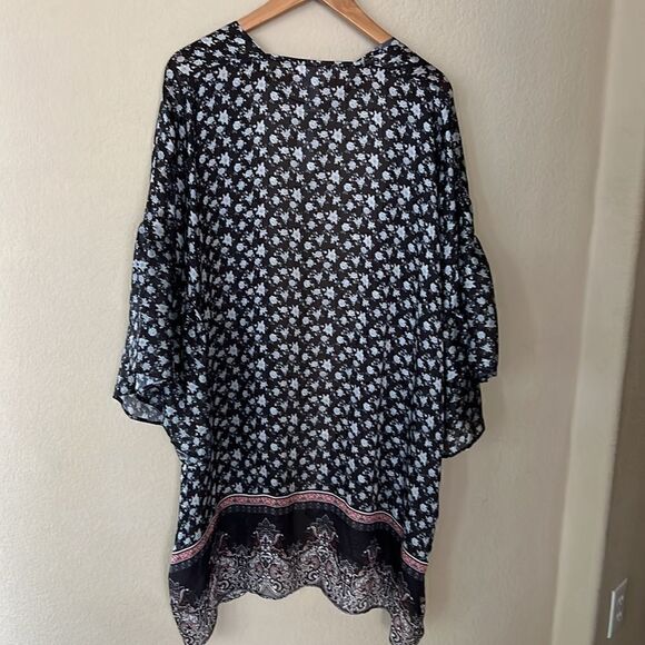 NWT Melrose & Market Duster One S Navy Floral Ruffle Sleeve Light Weight - Picture 10 of 10